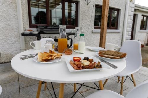 Oak House Laois B&B Hotel in Ireland