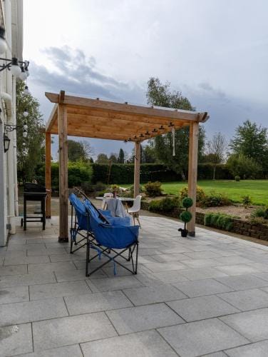 Oak House Laois B&B Hotel in Ireland