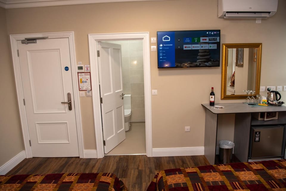 Donegal House Hotel in Donegal City