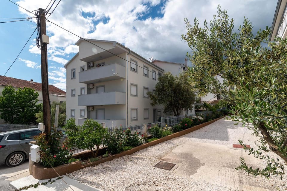 Villa Eight by Villa Kuzmanic Hotel in Okrug Gornji