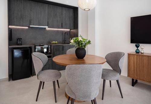 Maison 36 Villa in the center of Psyri Hotel in Athens