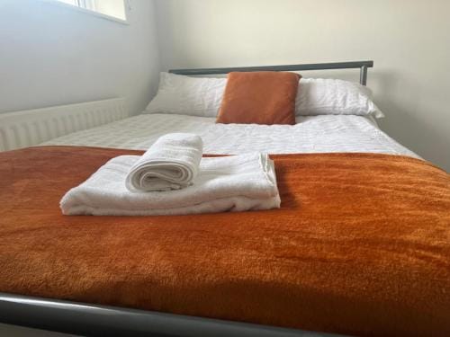 The Coral Guest House 1 Mile from Winchester Market Hotel in Winchester