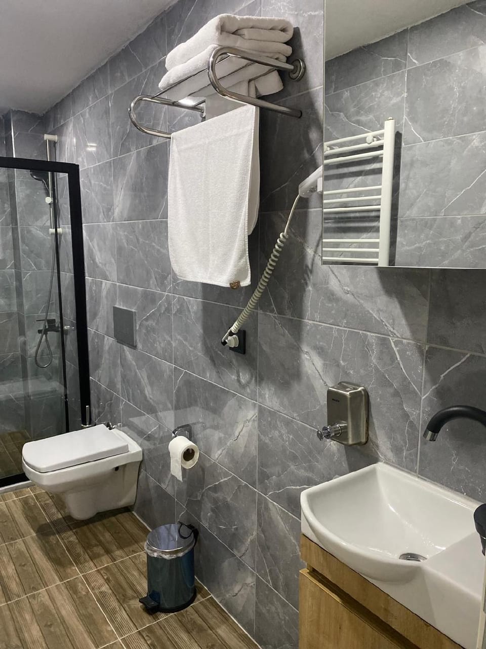 OZZ SUIT AIRPORT Love hotel in İstanbul Province