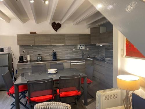 La Forestiere - Face au 10 Hotel in Hauts-de-France