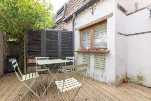 Lille Citadelle Charming house with courtyard Hotel in Lille