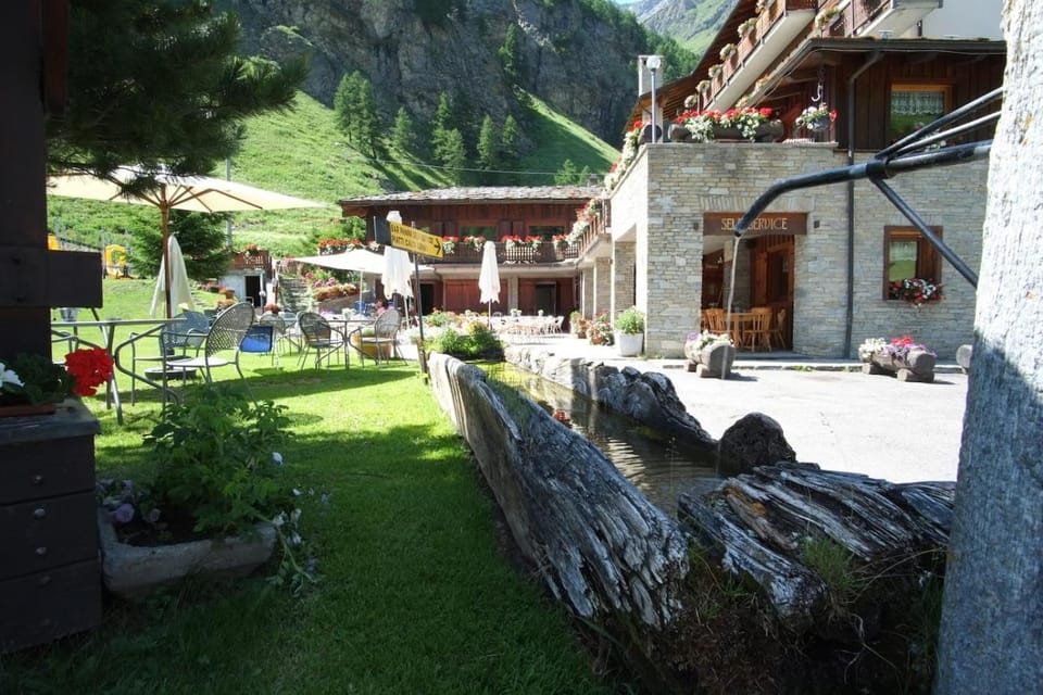 Hotel Granta Parey Hotel in Aosta Valley, Italy
