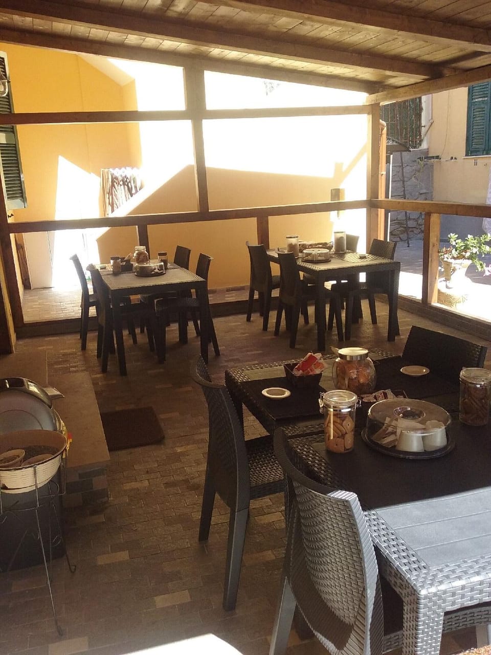 Guesthouse outside the Port Hotel in Civitavecchia