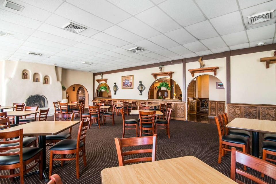 Quality Inn Taos Hotel in Ranchos De Taos