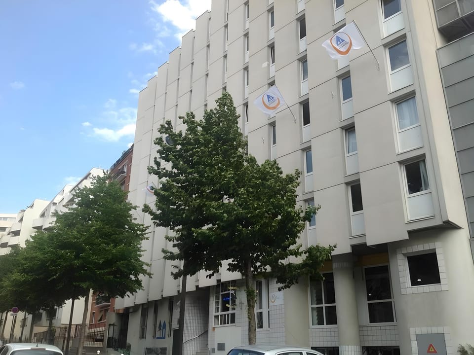 Auberge Jeunesse HI Paris - Le d’Artagnan Hotel in Paris