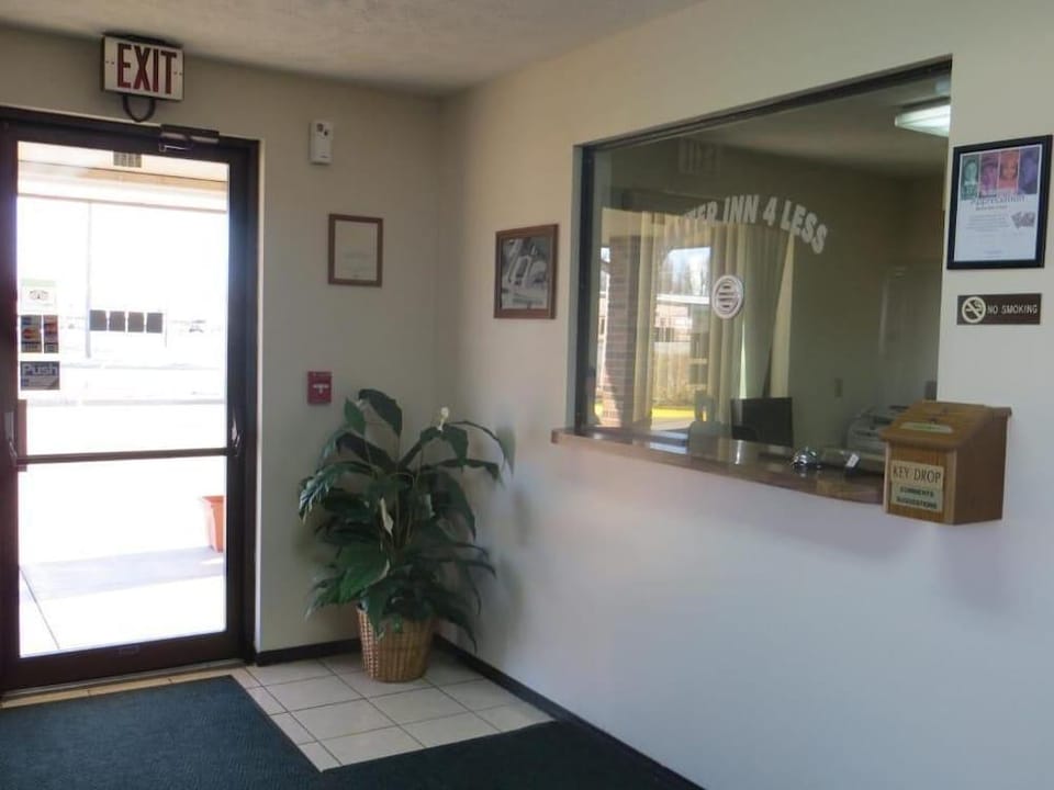 Baxter Inn Hotel in Baxter Springs