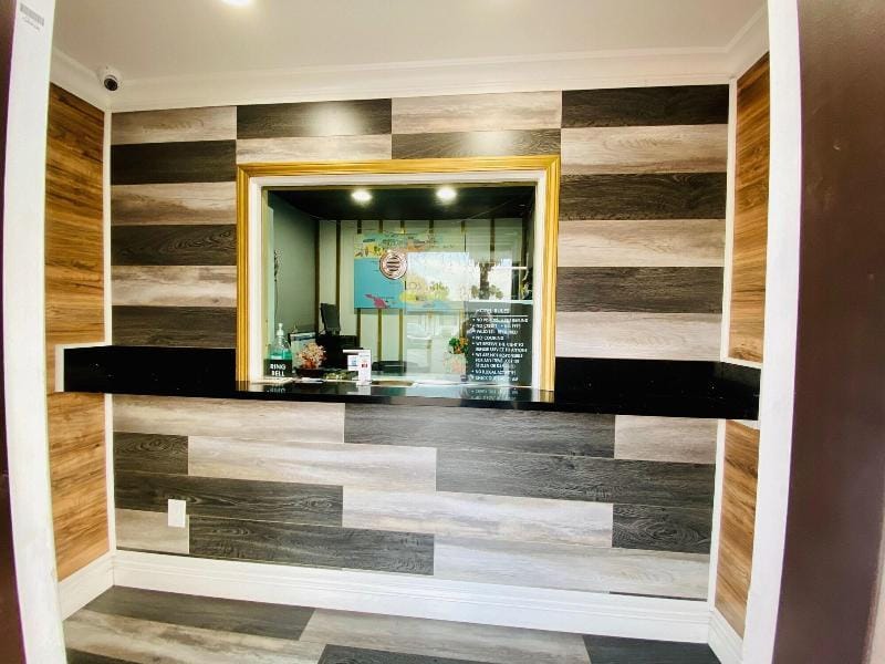 Casa Blanca Inn & Suites Hotel in Santa Fe Springs