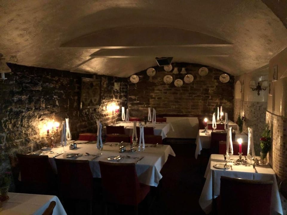 Candlesticks Hotel in South Kesteven District