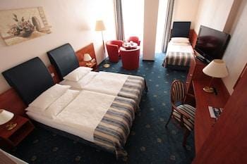 Hotel Gwarna Hotel in Lower Silesian Voivodeship