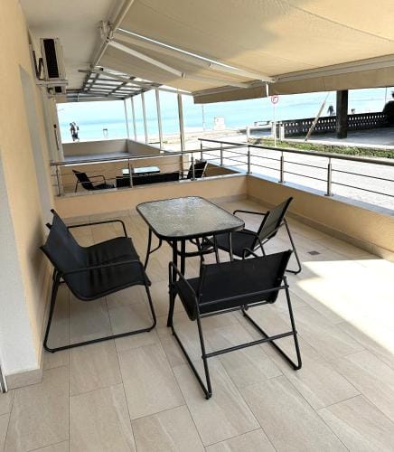 Navarino Luxe Suites with Sea View Hotel in Decentralized Administration of Macedonia and Thrace
