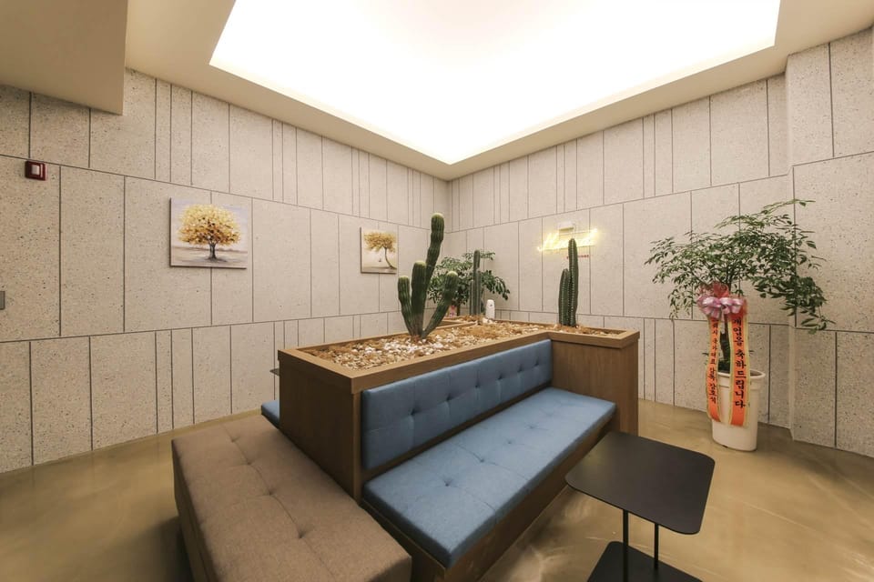 Yeonggwang Terminal Hound Motel in South Korea