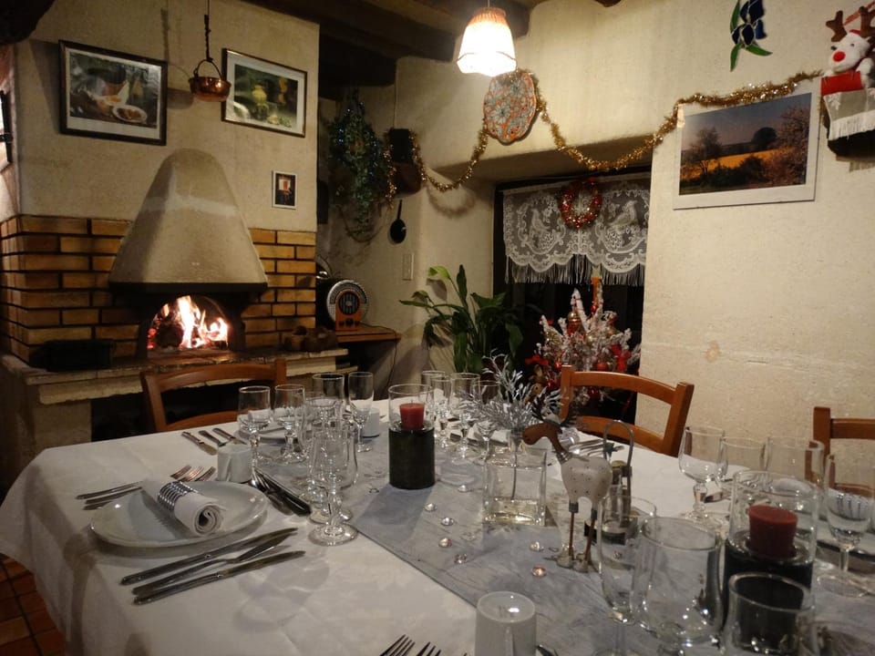 Chambres d'Hotes de la Ferme Auberge de Mesauboin Hotel in Brittany