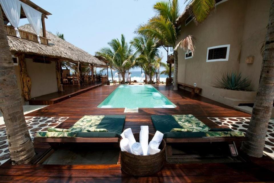 Swimming pool