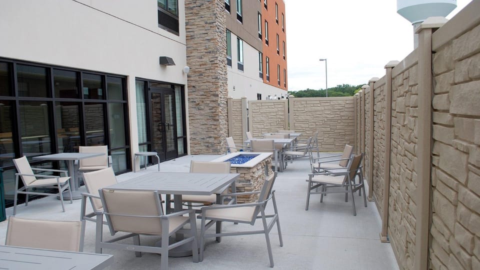 Holiday Inn Express and Suites White Hall By IHG Hotel in Arkansas