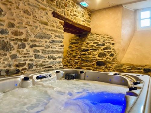 Le Chateau de la Roque Hotels Hotel in Normandy