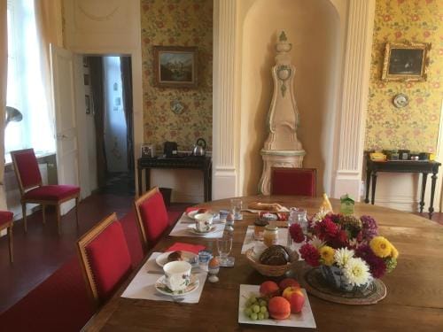 Chambres d'hotes & Gites du Chateau de Grand Rullecourt Hotel in Hauts-de-France