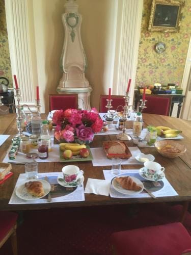 Chambres d'hotes & Gites du Chateau de Grand Rullecourt Hotel in Hauts-de-France
