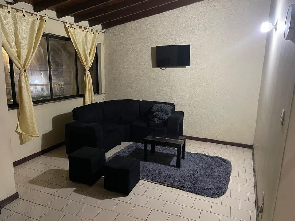 Shared lounge/TV area