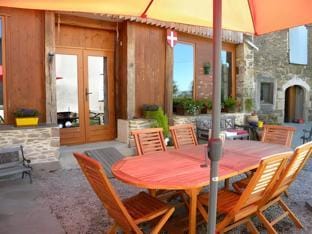 Chambres d'Hotes Coeur de Bastie et Ranch du Levezou Hotel in Auvergne-Rhône-Alpes