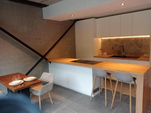 Dionbulles & Dionlodge Guesthouse, Private Wellness pool in option Hotel in Flanders