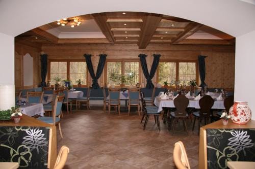 Gasthaus Marie Inn in Tyrol
