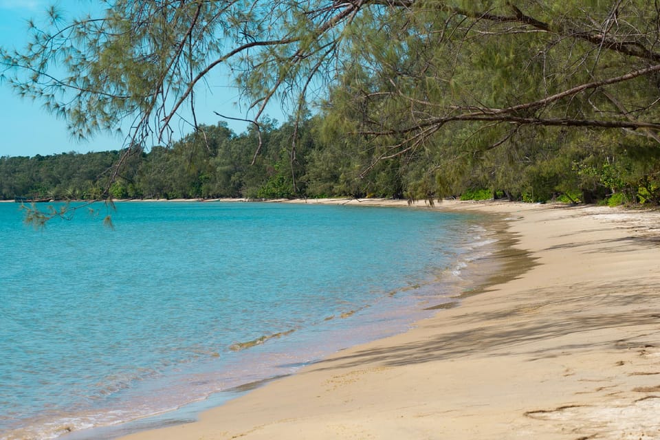 Coral Bay Resort Inn in Ream