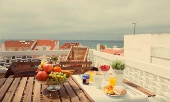 Nesha Surf Flat Ericeira Center Hotel in Ericeira