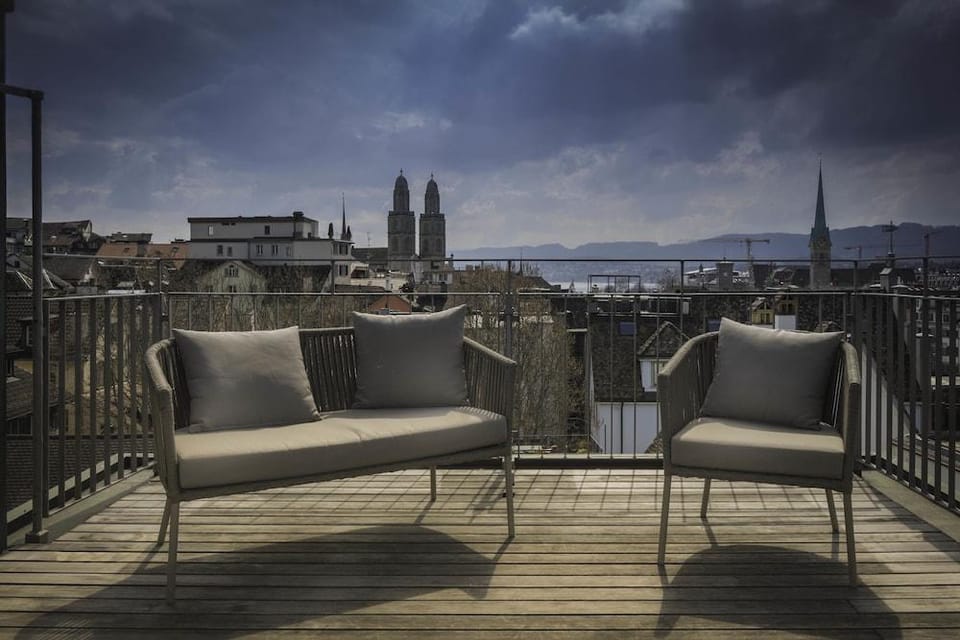 Airhome Limmatquai River View Apartment Hotel in Zurich City