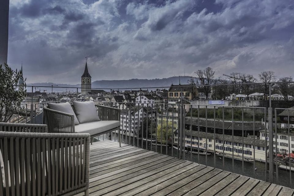 Airhome Limmatquai River View Apartment Hotel in Zurich City