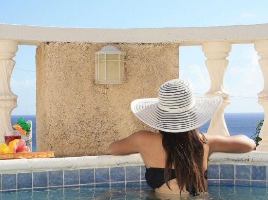 Seabliss Villa Hotel in Barbados