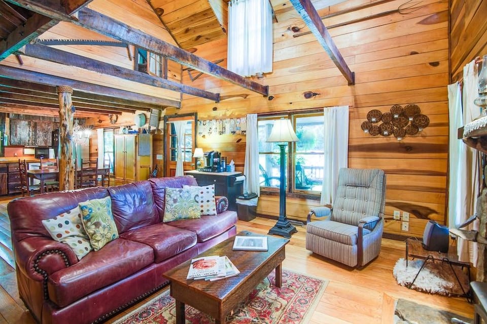 Butterfly Hollow B&B Hotel in Tennessee