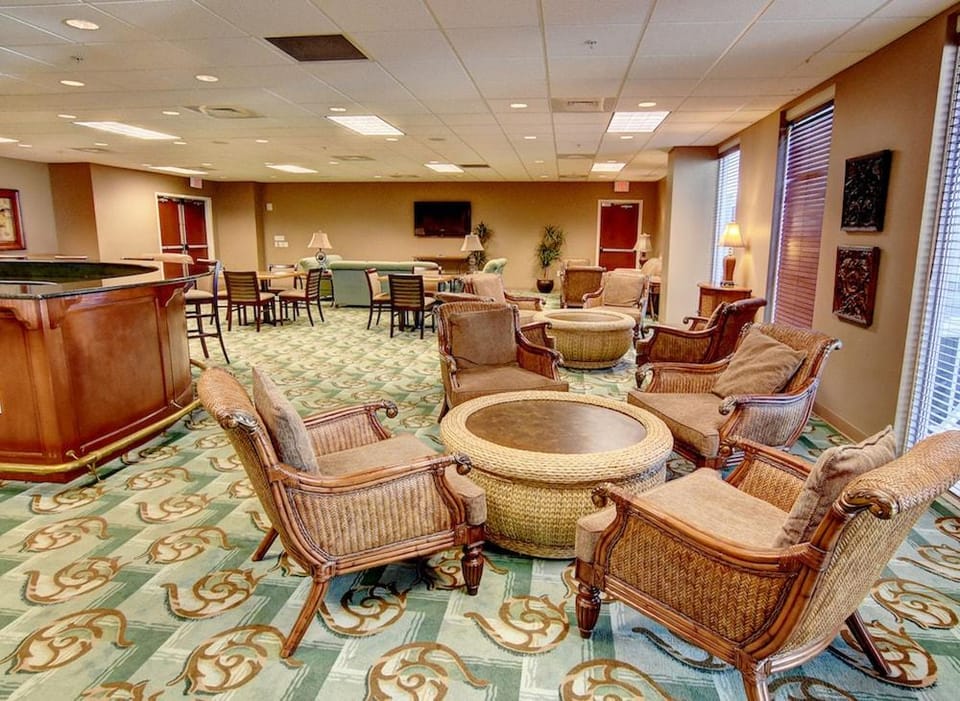 Majestic Beach Resort by Southern Vacation Rentals II Hotel in Long Beach