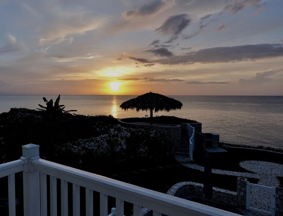 Stunning Ocean View Hotel in Westmoreland Parish