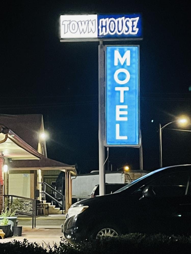 Town House Motel Hotel in Bay City