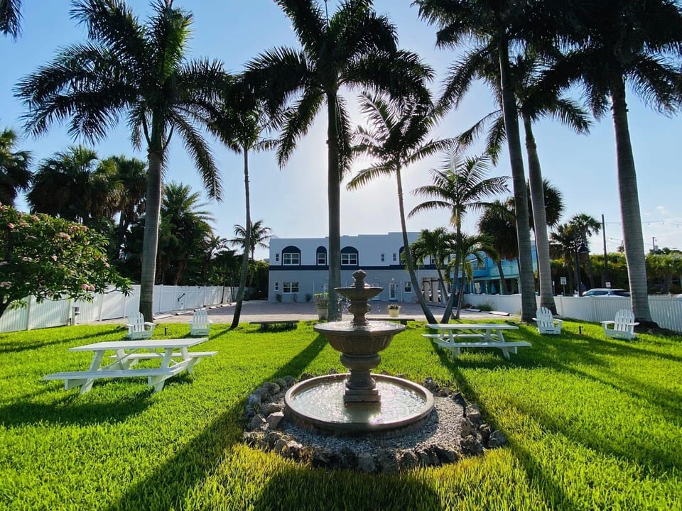 La Tortuga Hotel in Pass-a-Grille