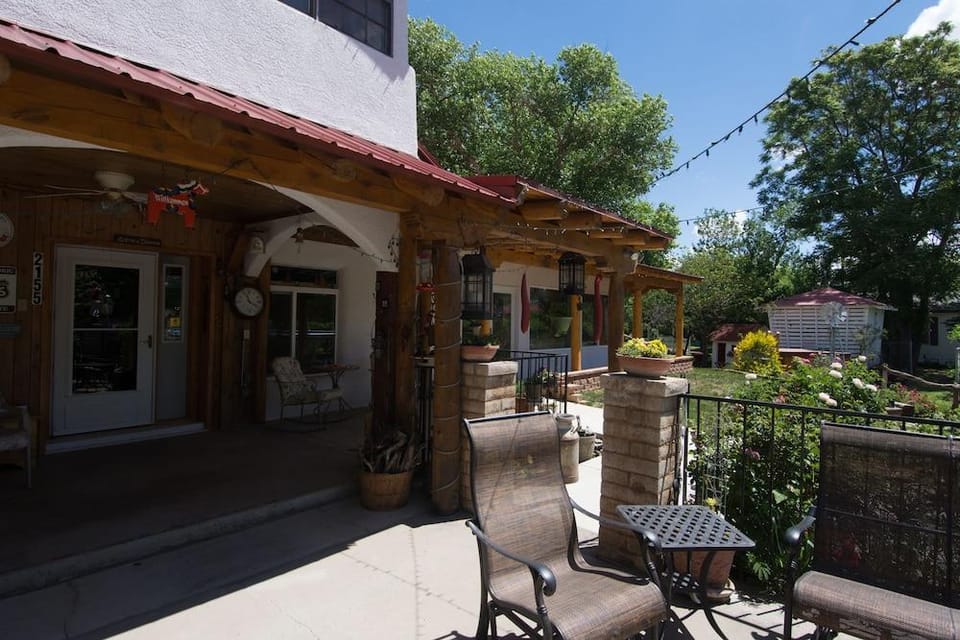 Red Horse Bed and Breakfast Hotel in Albuquerque