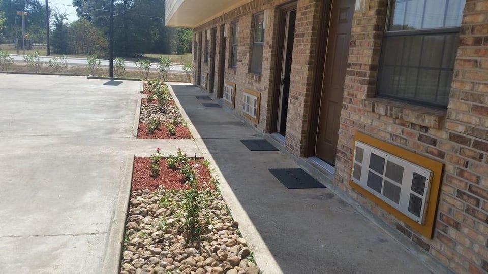 Coldspring Inn Hotel in Coldspring