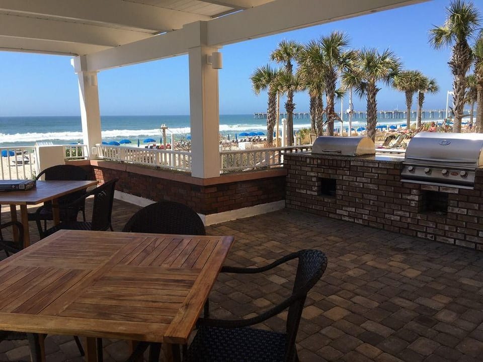 The Driftwood Lodge Hotel in Panama City Beach