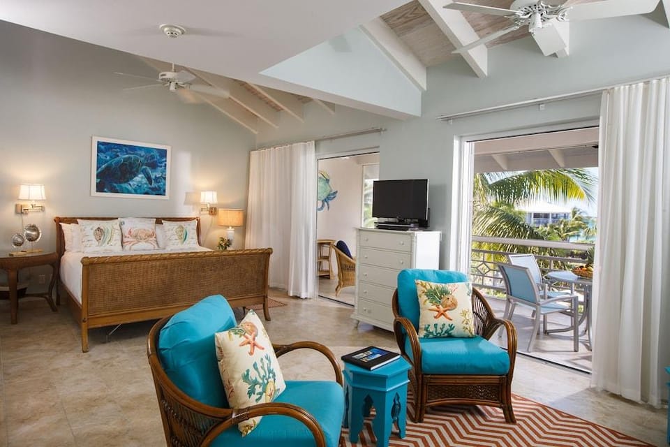 Ocean Club West Hotel in Grace Bay
