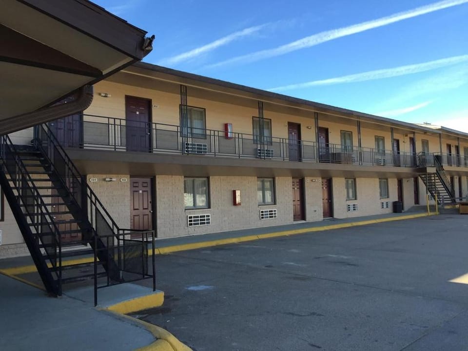 Midlands Lodge Hotel in Nebraska