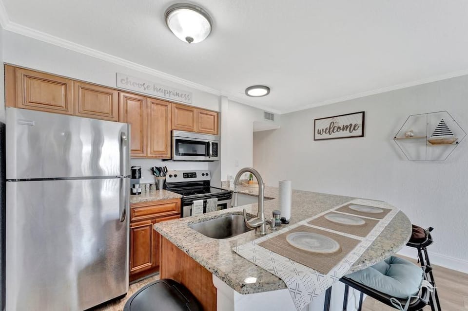 Sea La Vie, Peaceful Bayview Balcony & Heated Pool Hotel in Tampa
