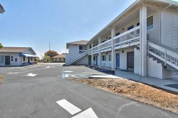 Coastal Valley Inn Hotel in Castroville