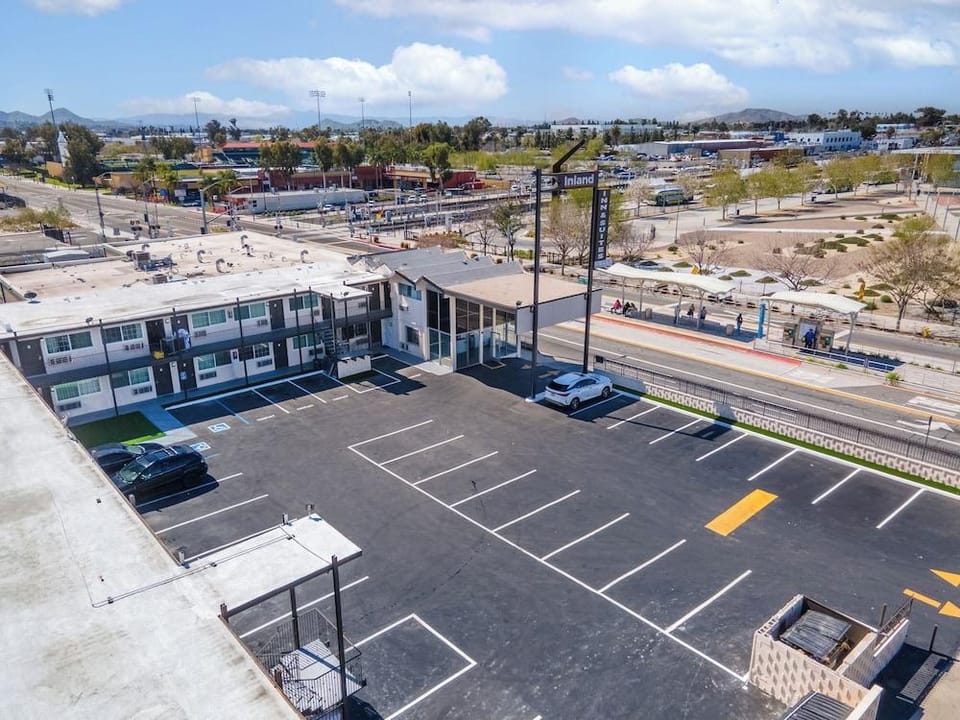 Inland Inn & Suites Hotel in San Bernardino