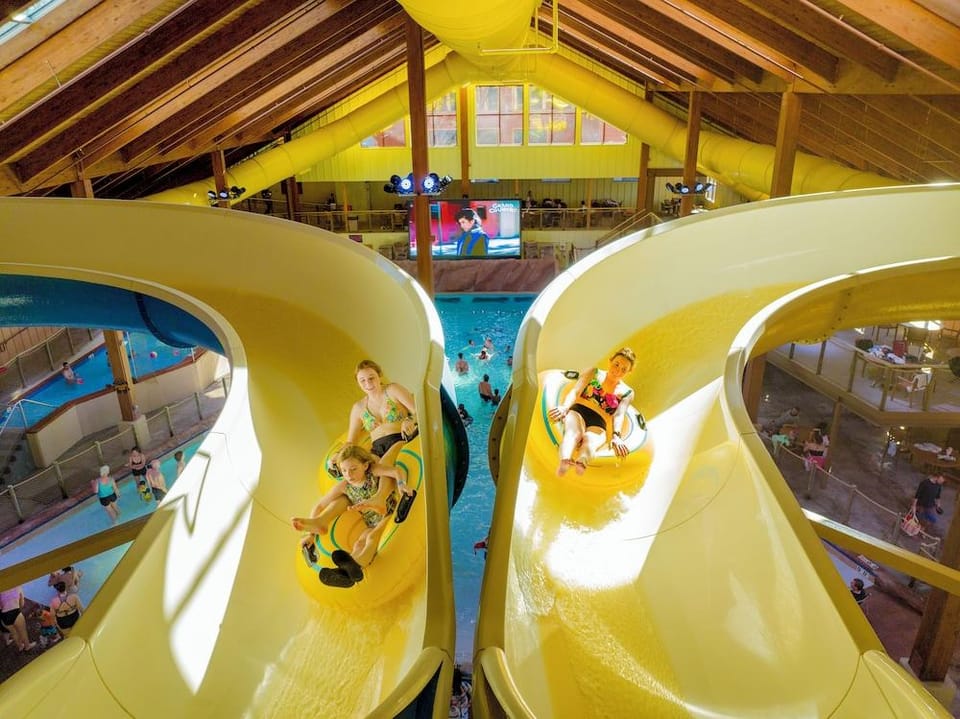 Grand Country Waterpark Resort Hotel in Branson