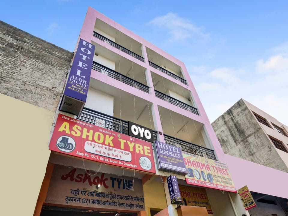 Hotel O Alok Palace Hotel in Chandigarh