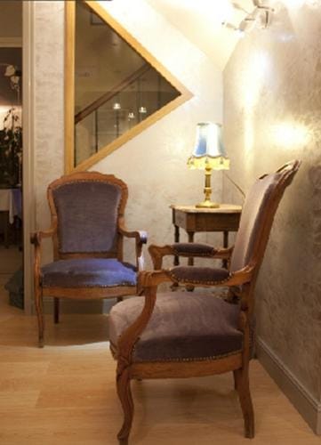 LOGIS HOTEL Les Tilleuls Hotel in Auvergne-Rhône-Alpes